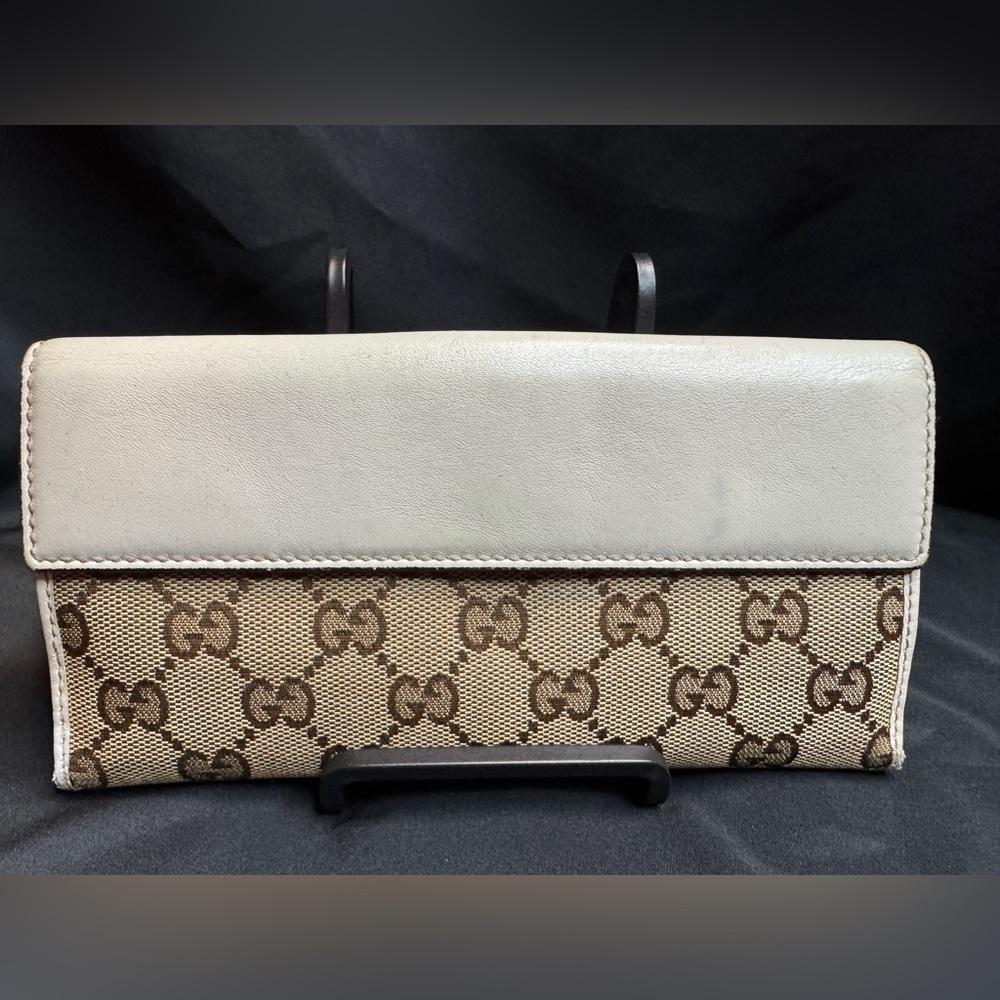 Gucci Tan and Brown GG Monogram Wallet - Picture 2 of 16